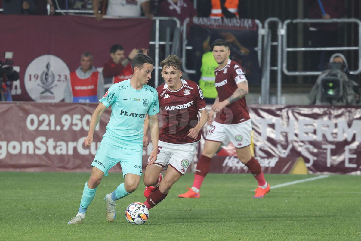 Fotbalistul Rapidului, criticat vehement în direct: „E jumătate de jucător, nu poți să-ți permiți!”
