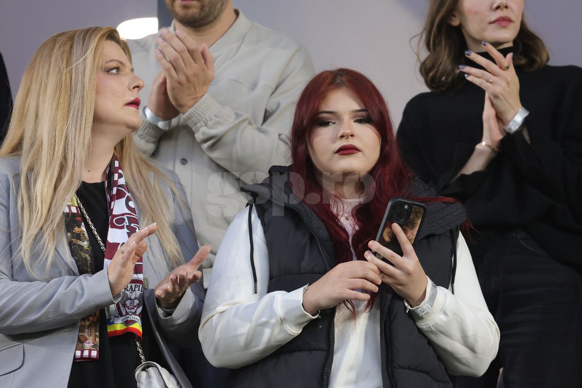 Soția lui Cristi Săpunaru, în Giulești, la Rapid - CFR/ FOTO: Ionuț Iordache (GSP)