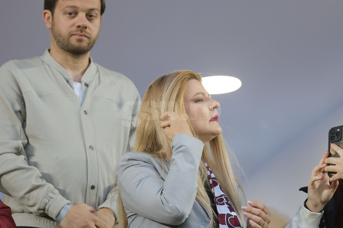 Soția lui Cristi Săpunaru, în Giulești, la Rapid - CFR/ FOTO: Ionuț Iordache (GSP)