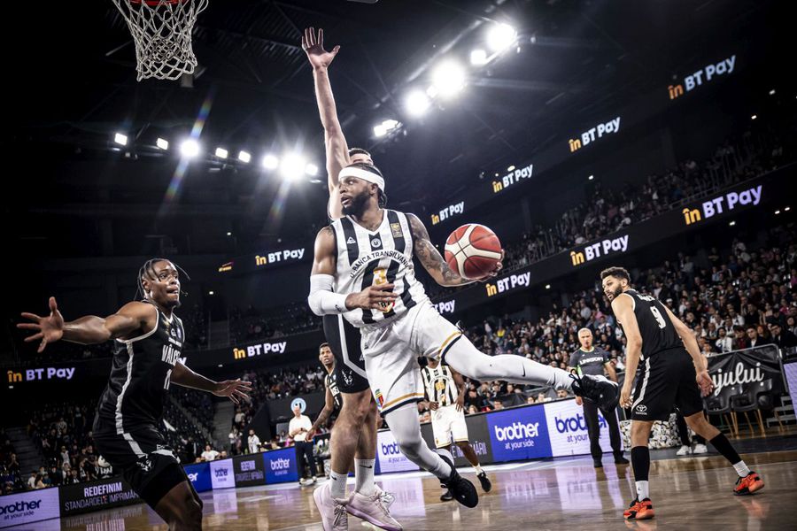 U-BT Cluj-Napoca, la un pas de a 5-a finală consecutivă » Mihai Silvășan, iritat după meci: „Chiar habar n-am cum să-ți răspund la întrebarea asta”