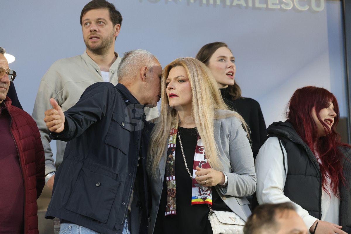 Soția lui Cristi Săpunaru, în Giulești, la Rapid - CFR/ FOTO: Ionuț Iordache (GSP)