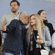 Soția lui Cristi Săpunaru, în Giulești, la Rapid - CFR/ FOTO: Ionuț Iordache (GSP)
