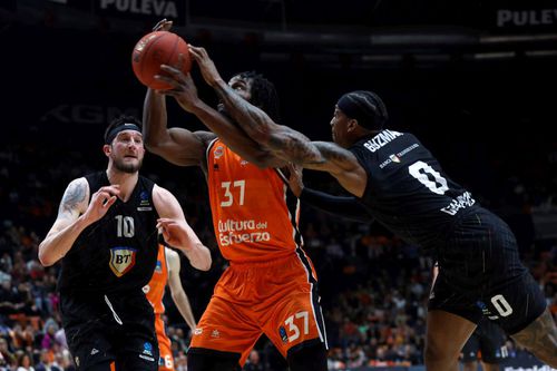 Fosta adversară a lui U-BT Cluj-Napoca ia în calcul să părăsească Euroliga și EuroCup » Care sunt motivele