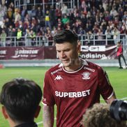 Momentul ieșirii lui Cristi Săpunaru de pe teren, la ultimul meci la Rapid/ foto: Ionuț Iordache (GSP)