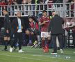 Momentul ieșirii lui Cristi Săpunaru de pe teren, la ultimul meci la Rapid/ foto: Ionuț Iordache (GSP)