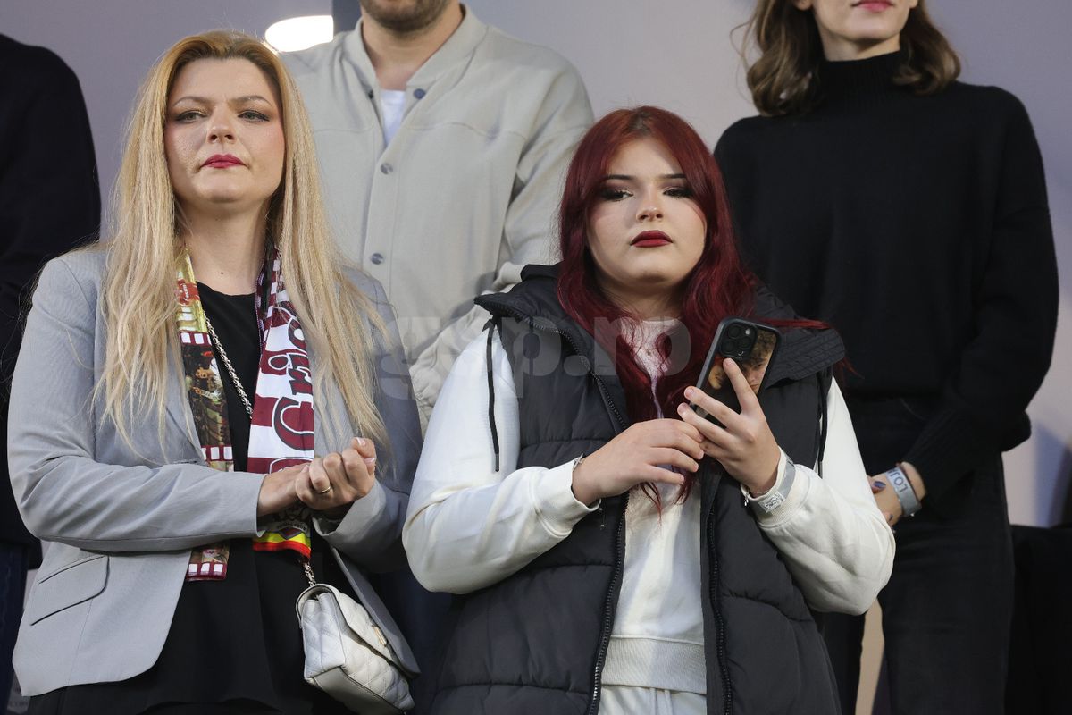 Soția lui Cristi Săpunaru, în Giulești, la Rapid - CFR/ FOTO: Ionuț Iordache (GSP)