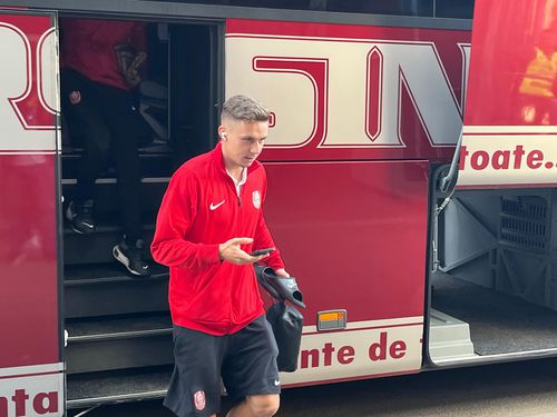Dan Petrescu anunță că nu îl oprește în lot pe Louis Munteanu pentru Supercupă: „În niciun caz!”