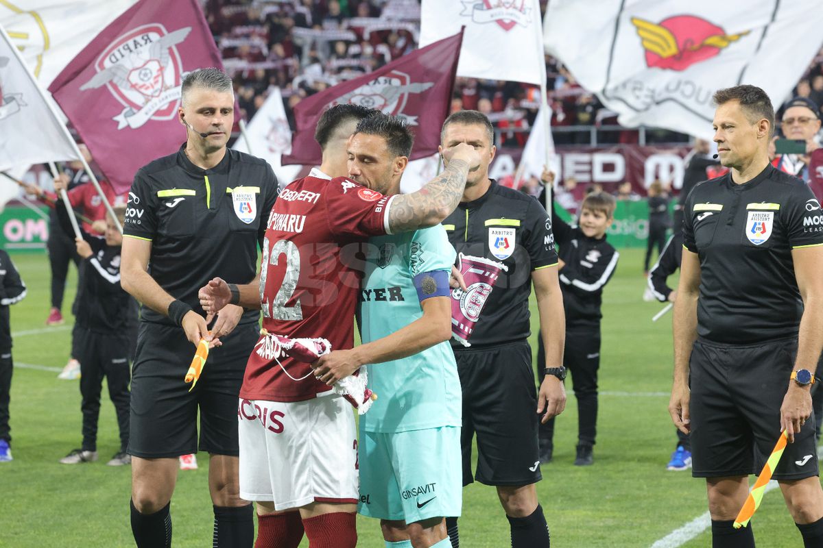 Cristian Săpunaru s-a retras! Discurs în lacrimi al fotbalistului: „Gata, s-a terminat” » Fanii Rapidului, la înălțime: „Ține minte, îți stă bine președinte!”