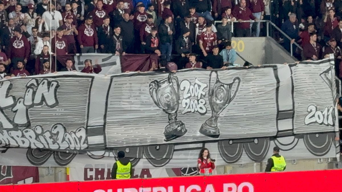 Cristian Săpunaru s-a retras! Discurs în lacrimi al fotbalistului: „Gata, s-a terminat” » Fanii Rapidului, la înălțime: „Ține minte, îți stă bine președinte!”