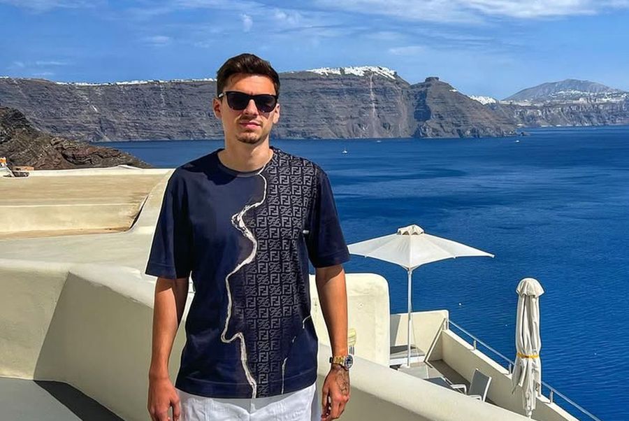 Dorin Rotariu visează la o carieră de tehnician după ce-și va pune ghetele în cui Foto: Instagram @rotariudorin Dorin Rotariu știe cum va trece România de Turcia: „Le lăsăm sabia lui Ștefan cel Mare, noi luăm calificarea la Mondiale!” + Detalii despre aventura de la FCSB: „Dezamăgitor”