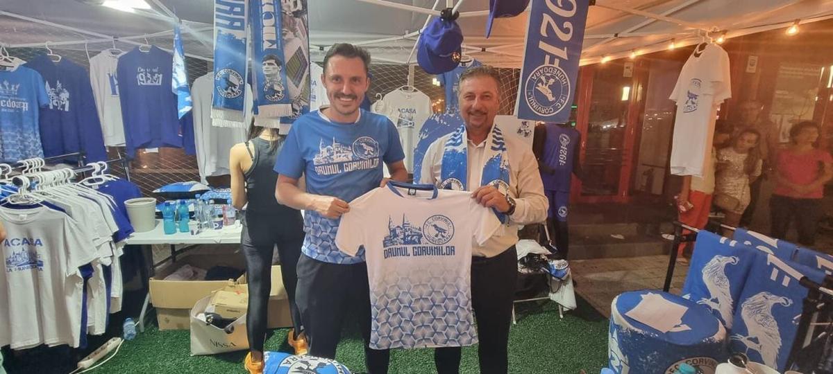 Drept la replică familia Klein: „Dacă există un nume vrednic să îl înlocuiască pe Michael Klein la Hunedoara, acela este Mircea Lucescu”