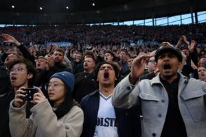 Primarul Londrei îi amenință pe fanii echipei lui Radu Drăgușin: „O să plătiți dacă Tottenham se salvează!”