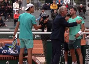 Scandal la Roland Garros » Arbitrul a coborât din scaun pentru a-i despărți pe cei doi tenismeni