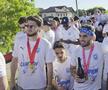 Campionii de la Craiova au imitat trendul cu ochelarii de soare