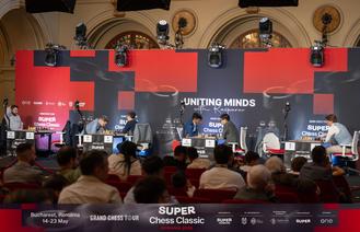 Zi de remize la Super Chess Classic România 2026:  clasamentul rămâne neschimbat după runda V