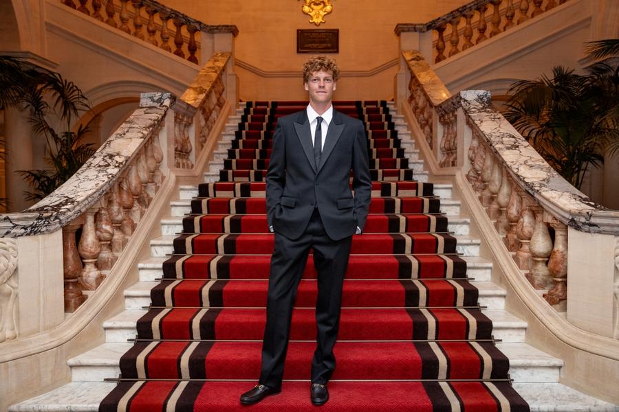 Jannik Sinner a câștigat un singur turneu de Mare Șlem în perioada ce a urmat revenirii supendării de trei luni pentru dopaj, Wimbledon 2025 FOTO Guliver/GettyImages Jannik Sinner, dincolo de teren » Italianul a vorbit despre cum se relaxează, cine îl inspiră, cum a fost copilăria sa + cum l-a schimbat ceea ce i s-a întâmplat în cazul de dopaj
