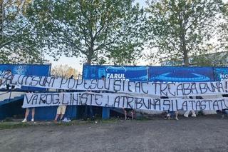 Furie dezlănțuită la Ovidiu » Ultrașii n-au acceptat eșecul Farului: Gică Popescu, principalul vizat!
