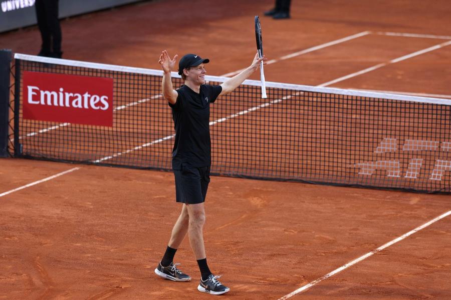 Jannik Sinner, 5 titluri la rând în circuitul ATP/Foto: Getty Images Patrick Mouratoglou a numit singurul lucru care îl poate opri pe Jannik Sinner din câștigarea Roland Garros