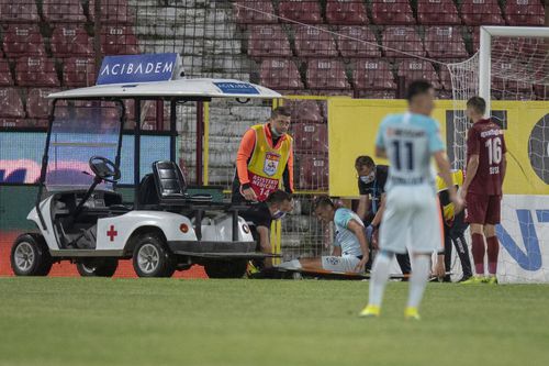 Dragoș Nedelcu era în formă, dar s-a accidentat la derby-ul cu CFR Cluj // FOTO: Raed Krishan