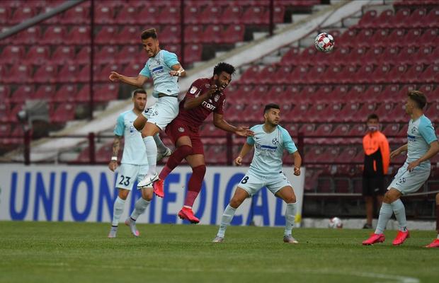FCSB - GAZ METAN. Ce blestem trebuie să suporte un jucător din echipa roș-albaștrilor! A ajuns la 5 accidentări grave și nu va mai juca până în 2021