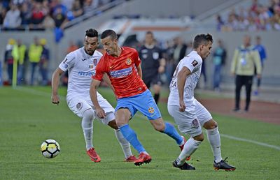 EXCLUSIV FCSB nu îl poate utiliza pe Marko Momcilovic, deși sârbul e apt de joc! Roș-albaștrii au uitat de el și nu i-au făcut niciun test