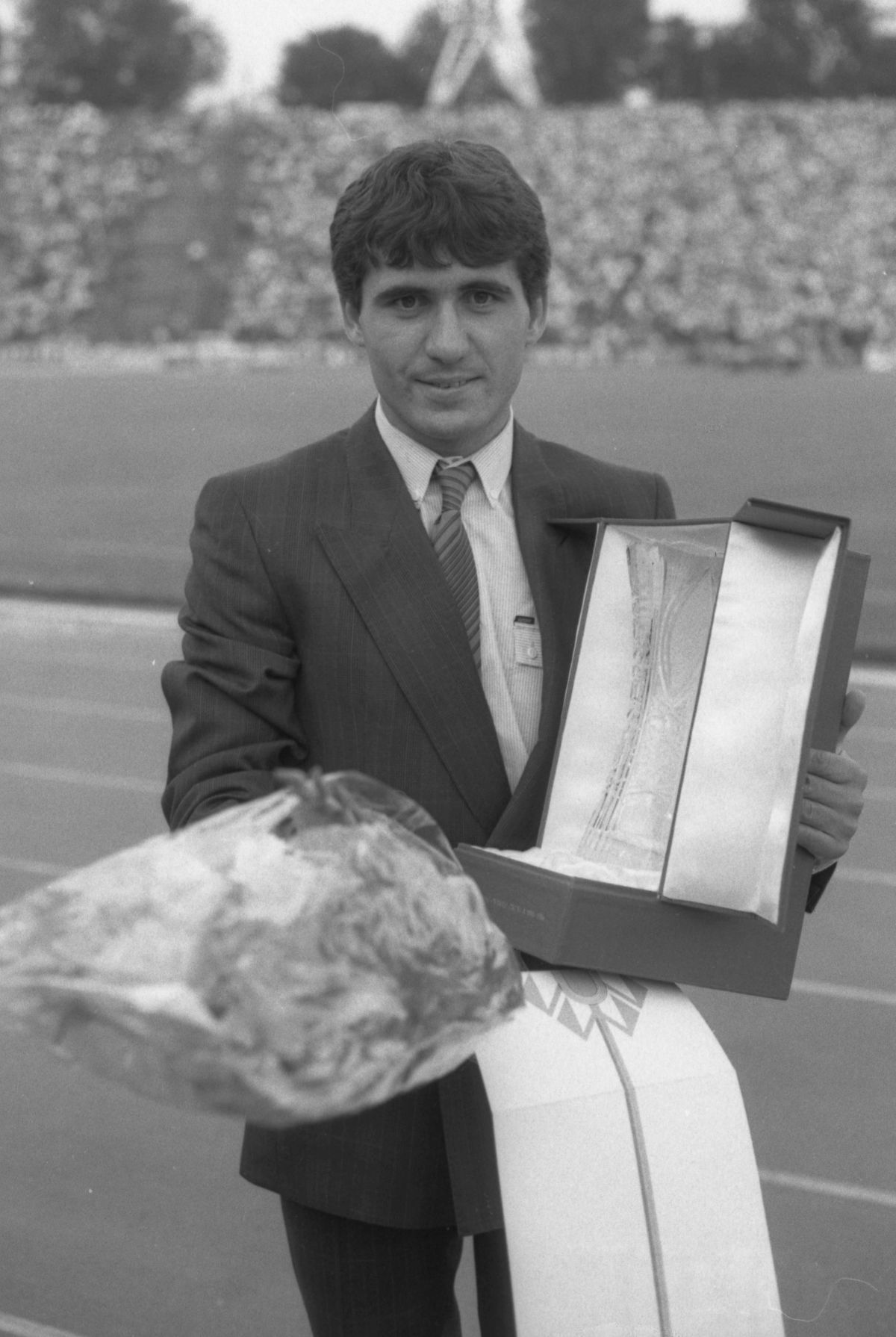 Gică Hagi putea ajunge în Premier League! De ce a refuzat de trei ori ofertele lui Everton: „Nu-i plăcea cum arătau terenurile”