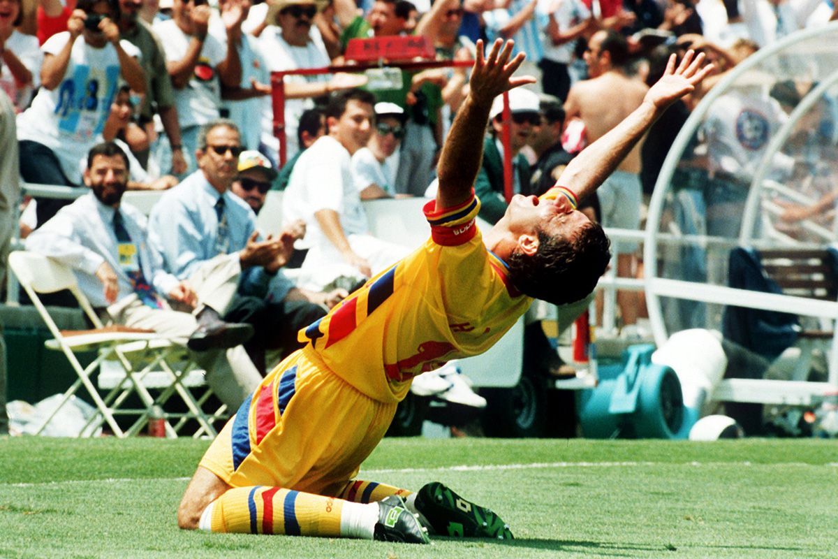 Gică Hagi debuta în Liga 1 acum 39 de ani: „Nu aveai cum să nu-l simpatizezi. Tupeul său în joc era extraordinar”