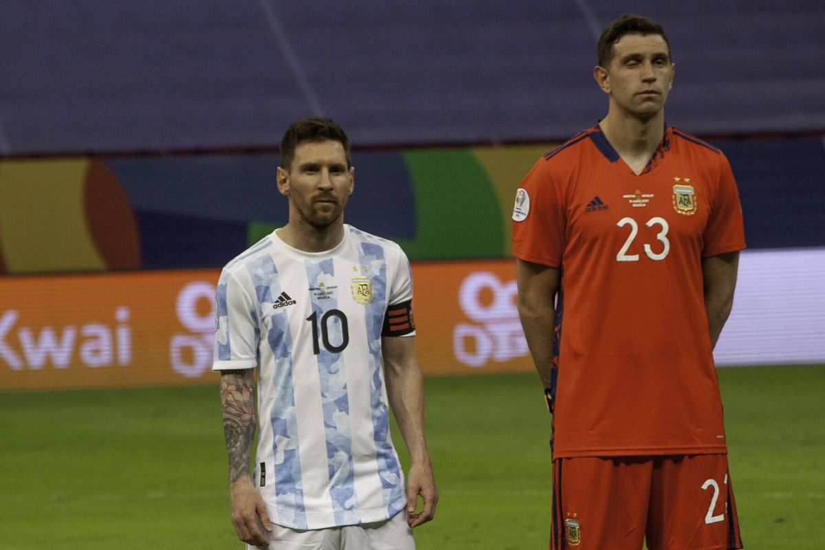 Argentina, victorie la cu Uruguay în Copa America » Messi, pasă de gol în meciul contra prietenului Suarez