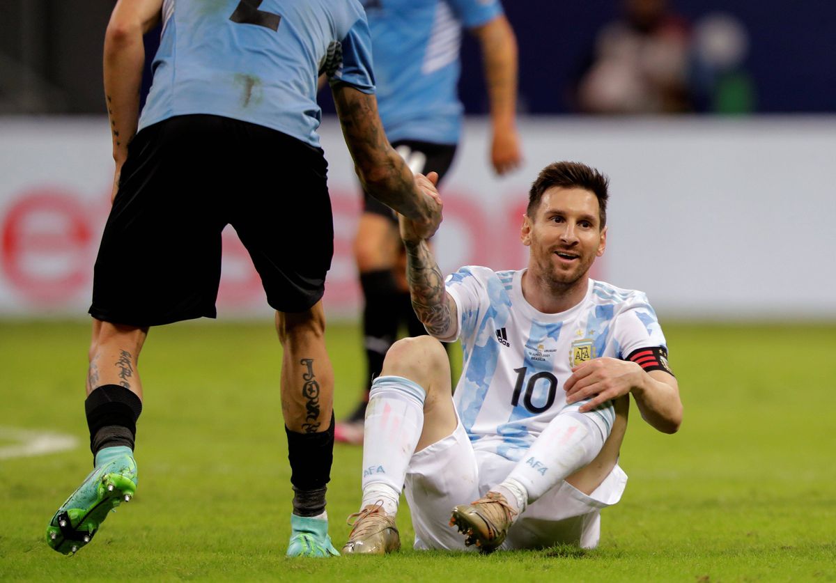 Argentina, victorie la cu Uruguay în Copa America » Messi, pasă de gol în meciul contra prietenului Suarez