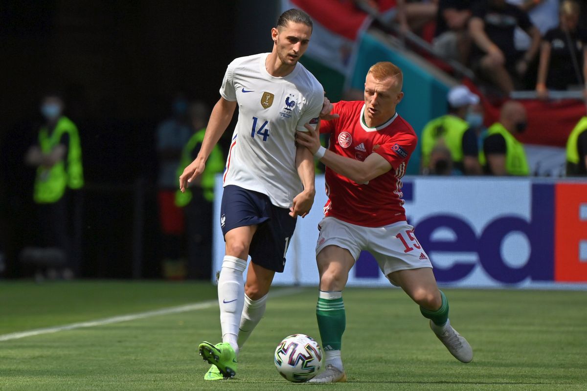 Imagini emoționante! Ce au făcut vedetele Franței înainte de meciul cu Ungaria