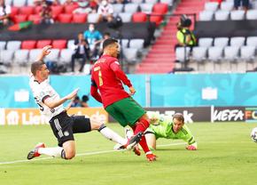 „MONSTRUL” CR7! Fază incredibilă în Portugalia - Germania » Ronaldo le-a făcut pe toate în câteva secunde: stoper, sprinter și marcator!