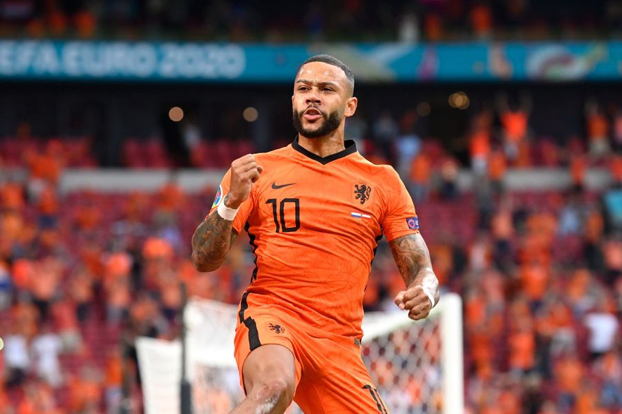 Memphis Depay a semnat cu Barcelona // foto: Guliver/gettyimages Barcelona a anunțat transferul vedetei de la Euro 2020: „Inimă de leu”