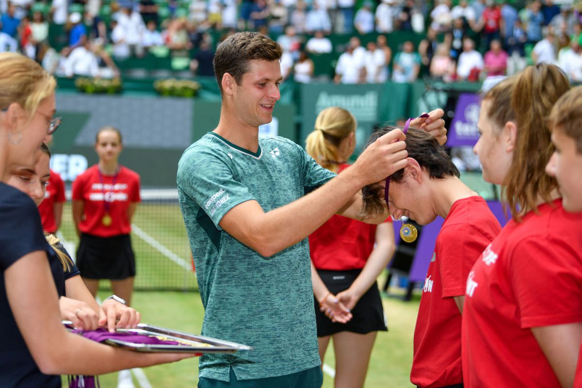 Placaje la fileu în timpul finalei de la Halle » Scene incredibile în fața liderului mondial și a peste 10.000 de spectatori!