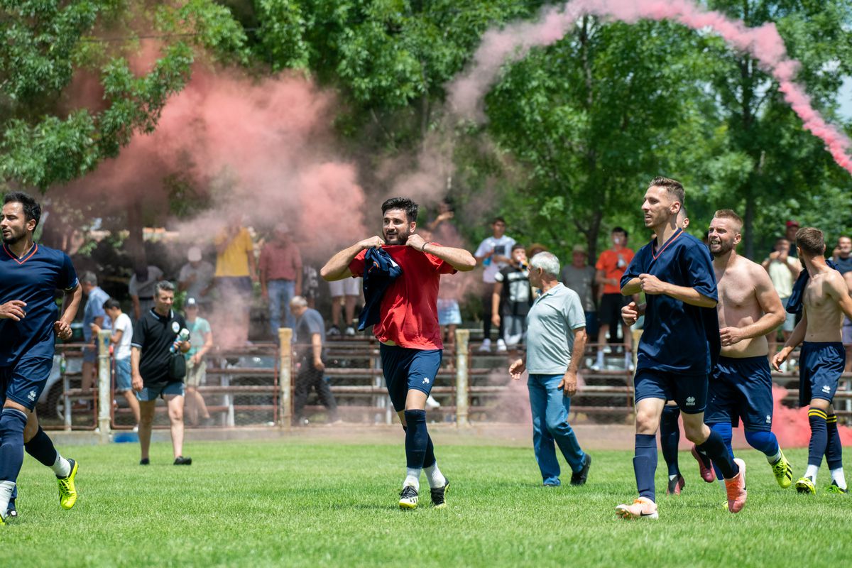 Fotbal la județ. Miroși - Negrași