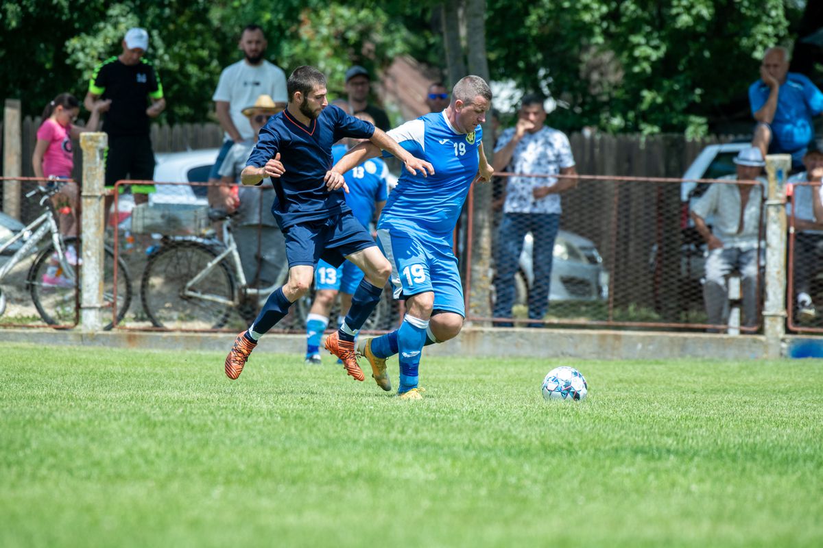 Fotbal la județ. Miroși - Negrași