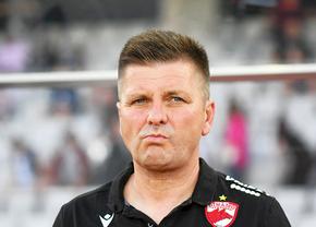 Un nou jucător de la Dinamo îl atacă pe Uhrin: „Noi intram pe teren şi jucam pe valoarea noastră. El doar stătea pe bancă”