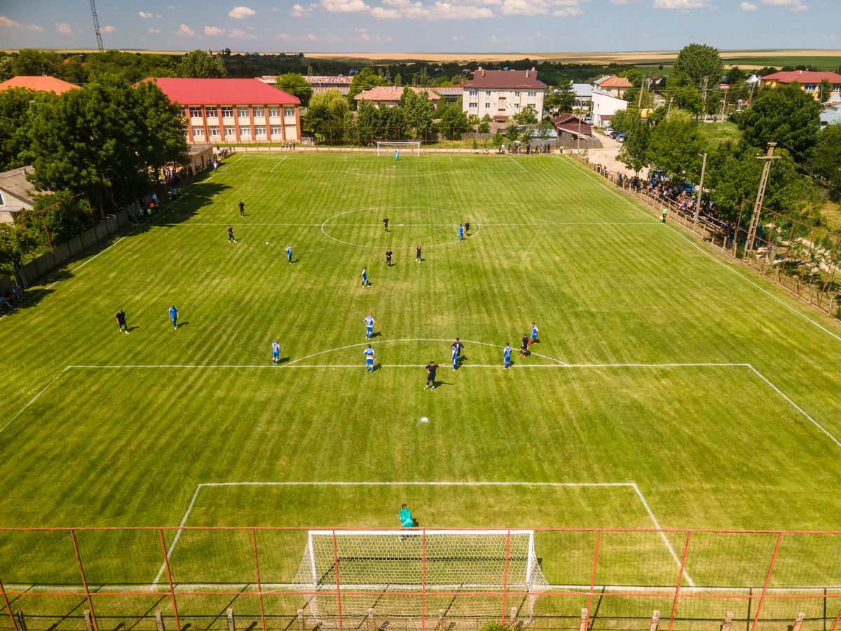 Fotbal la județ. Miroși - Negrași