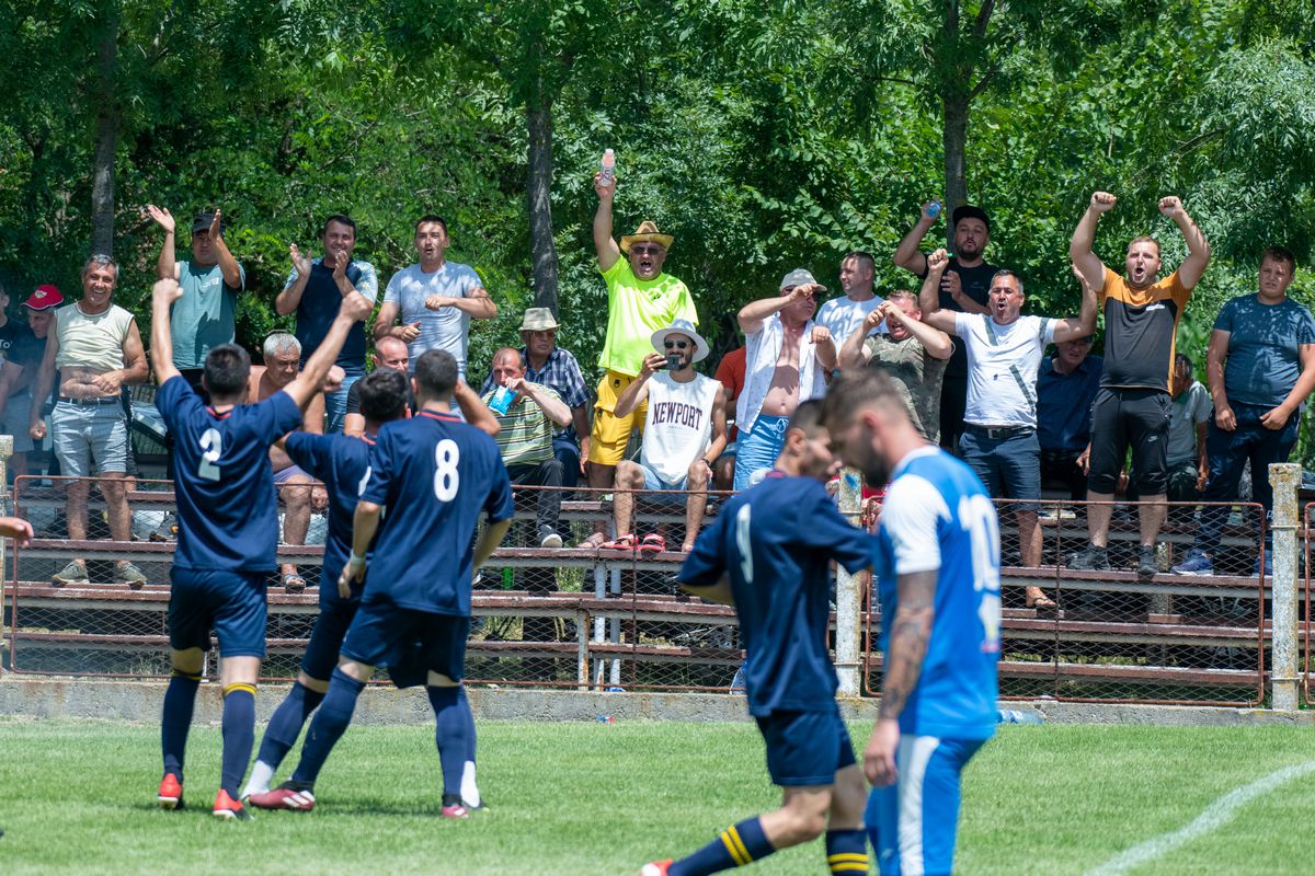 Fotbal la județ. Miroși - Negrași