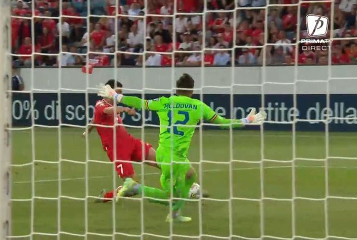 Șah-mat la România » Elveția a marcat după un contraatac de două pase: Nicolae Stanciu a ajuns ultimul apărător!