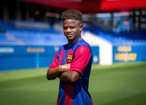 Barcelona și-a prezentat noul transfer: un fundaș central de 19 ani » Are o clauză imensă