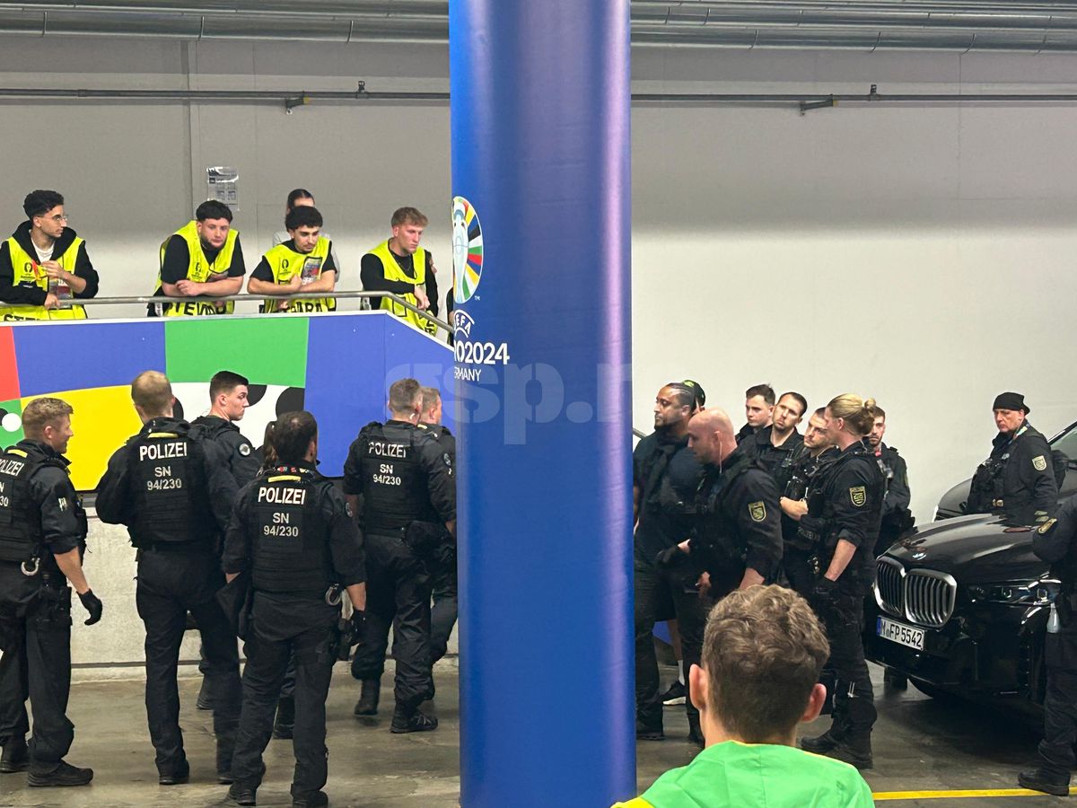 „Din cauza nenorociților ăștia!” » Nervi în parcare după Portugalia - Cehia, celebrul vlogger și-a pierdut cumpătul cu aproape 200.000 de oameni urmărind live