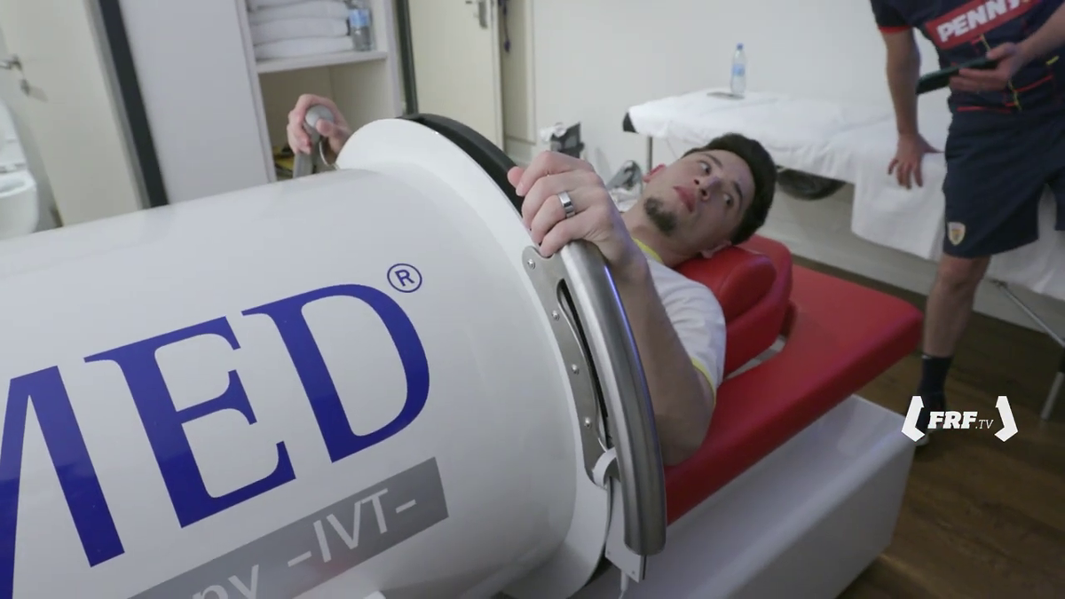 Medicina de la NASA a ajuns în cantonamentul echipei naționale! Jucătorii se refac pentru meciul cu Belgia ca astronauții în spațiu