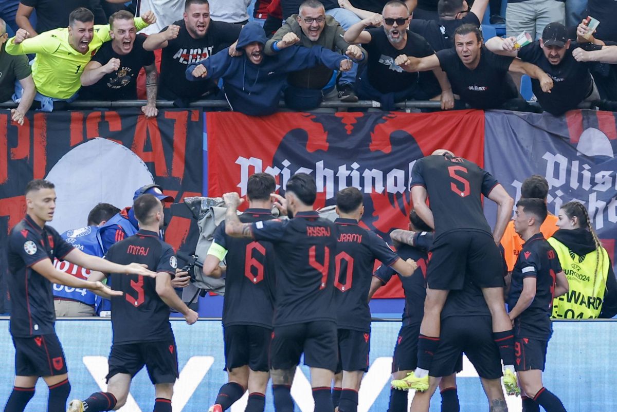 Scandări șocante în tribune la Euro 2024: „Ucideți-i pe toți!” » Mesaje politice și o replică rapidă: „Rușine fără precedent la un turneu final”