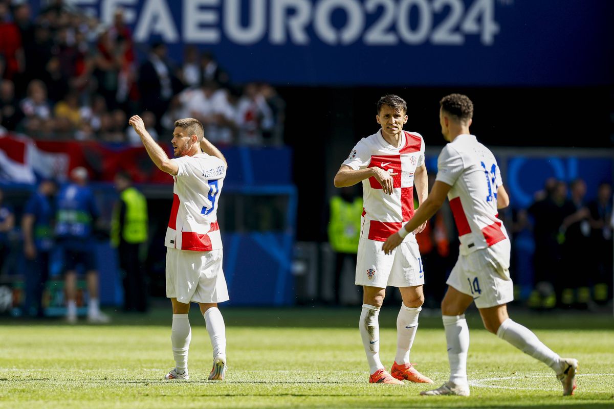 Scandări șocante în tribune la Euro 2024: „Ucideți-i pe toți!” » Mesaje politice și o replică rapidă: „Rușine fără precedent la un turneu final”