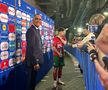 Ales „omul meciului” Portugalia - Cehia, Vitinha a venit la interviuri cu trofeul în brațe