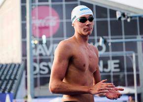 David Popovici își păstrează magistral titlul european la 100 metri liber! Victorie cu al doilea timp al anului și al treilea din istorie, 46,88 s