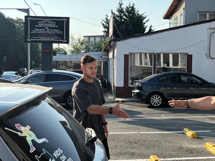 Dennis Politic la vizita medicală, foto: GSP