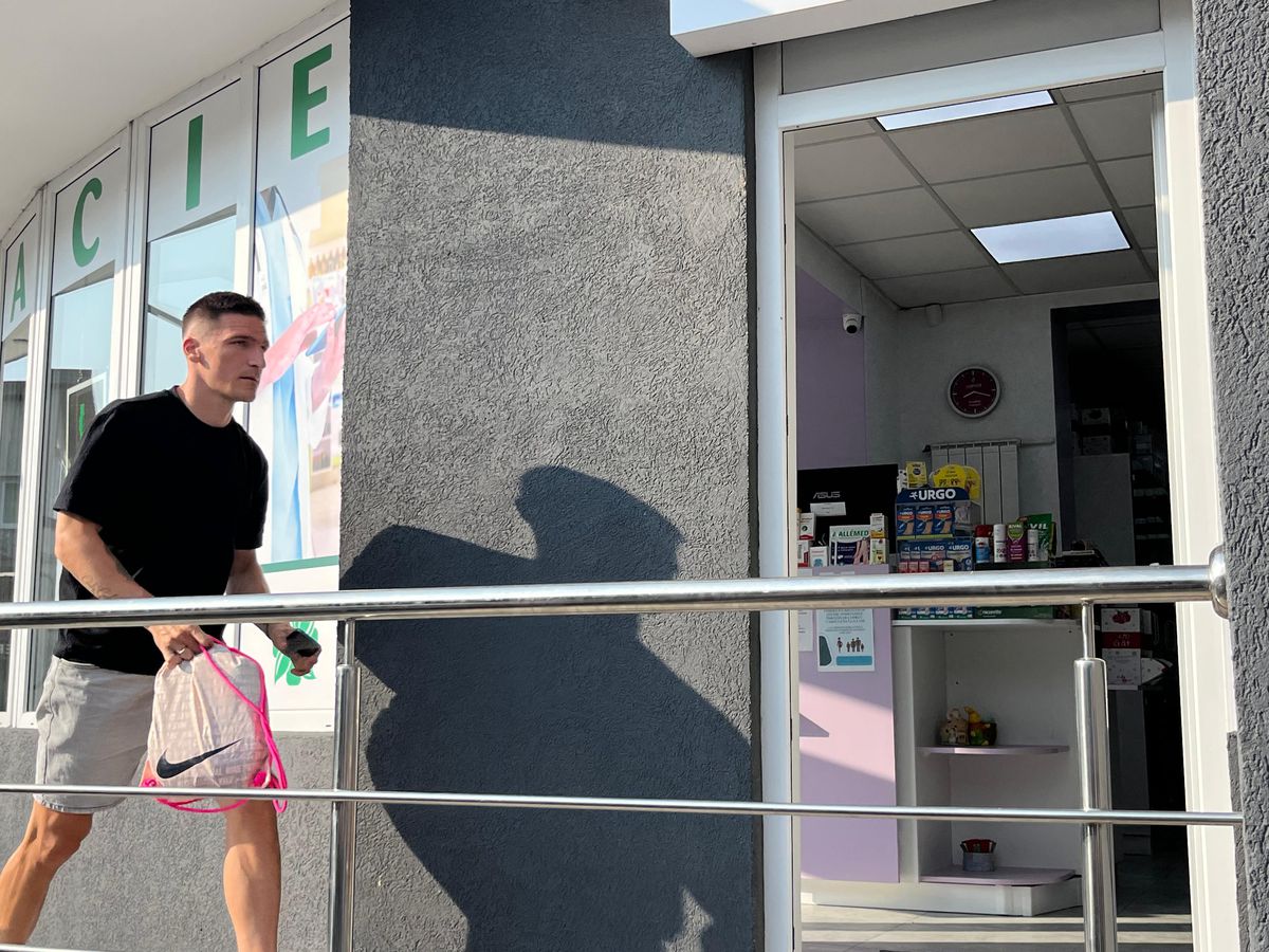 Jucătorii de la FCSB au efectuat vizita medicală  » Fostul dinamovist Dennis Politic a fost prezent, apariția zilei pentru Ștefănescu