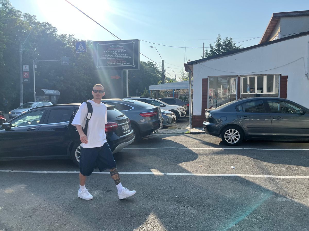 Jucătorii de la FCSB au efectuat vizita medicală  » Fostul dinamovist Dennis Politic a fost prezent, apariția zilei pentru Ștefănescu