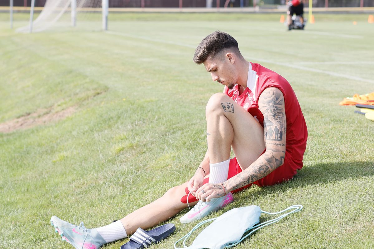 Imagini de la antrenamentul lui Dinamo de la Curtea de Argeș